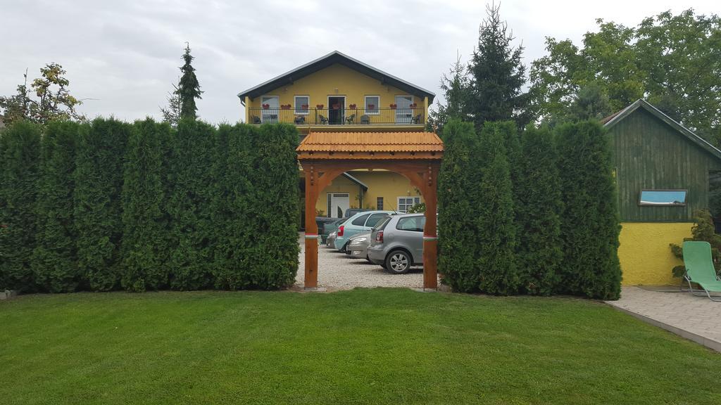 Pension Hostad Gabcikovo Luaran gambar